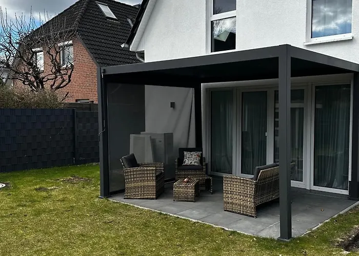 Beautiful House With 3 Bedrooms, Garden, Parking Hamburg