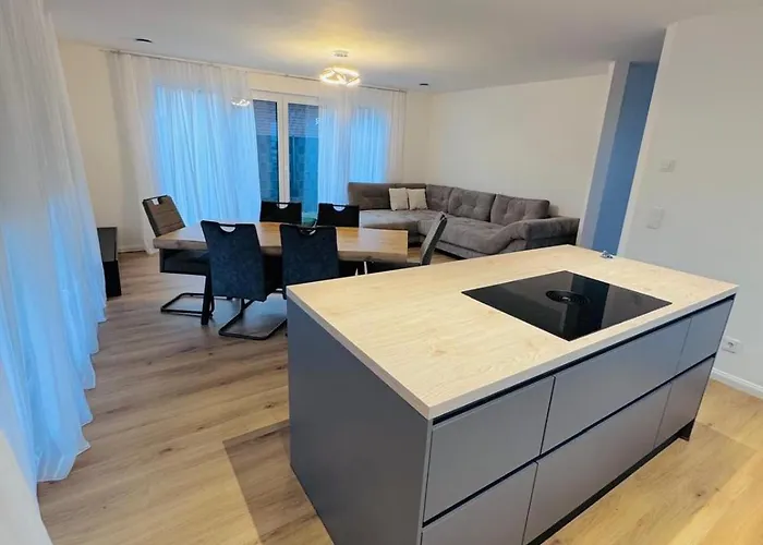 Beautiful House With 3 Bedrooms, Garden, Parking Hamburg