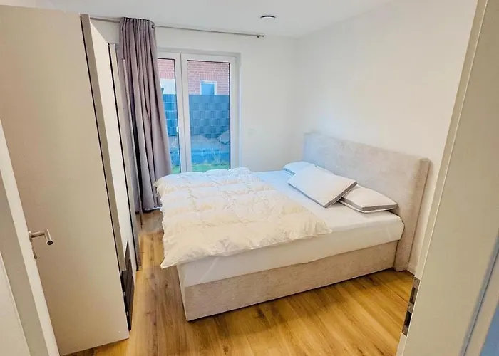 Beautiful House With 3 Bedrooms, Garden, Parking *