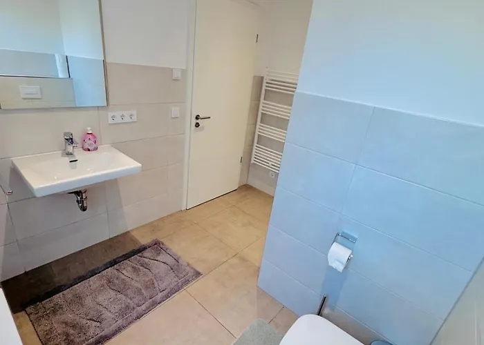 Beautiful House With 3 Bedrooms, Garden, Parking Apartment Hamburg